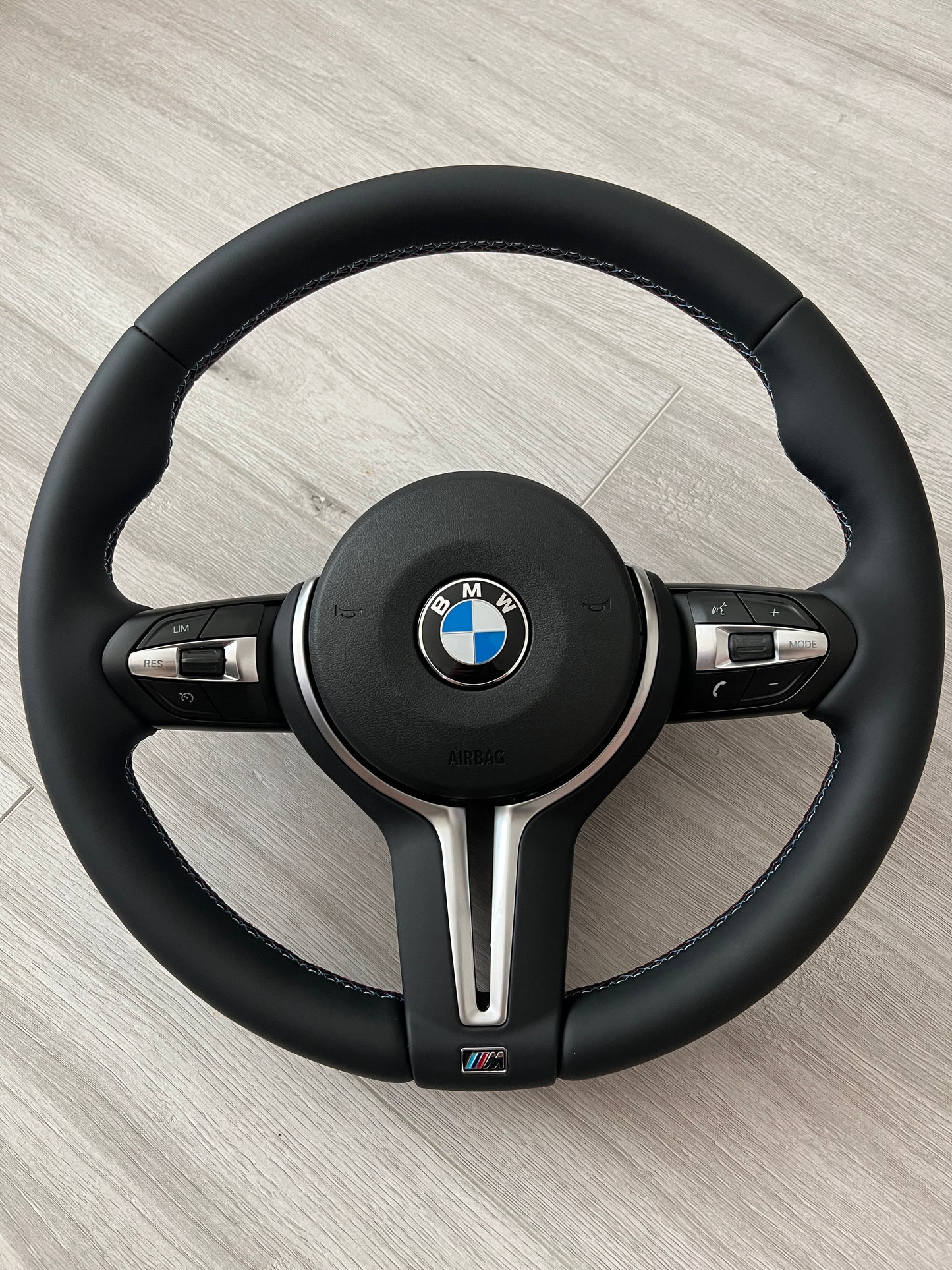 BMW M Lenkrad für 1er 2er 3er 4er F20 F21 F22 F30 F31 F32 F33 F34 F36